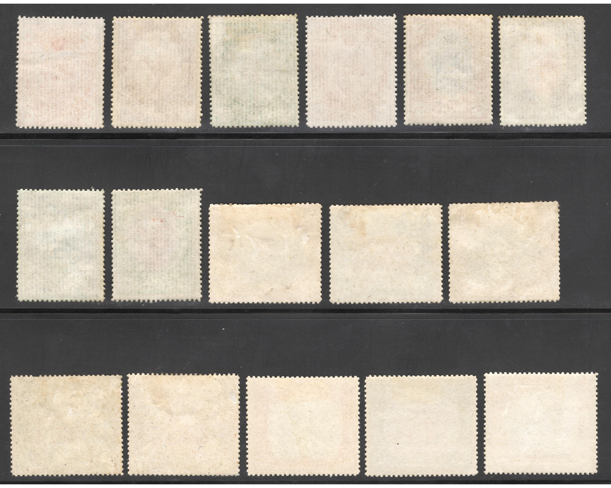 Unissued Saatdjian Divani Set Golden Border - Image 2